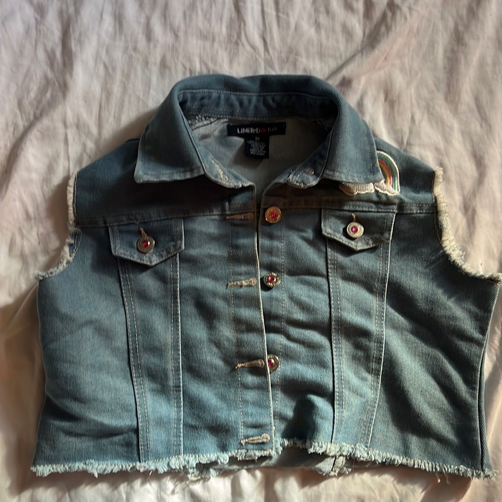 Jean jacket sleeveless top